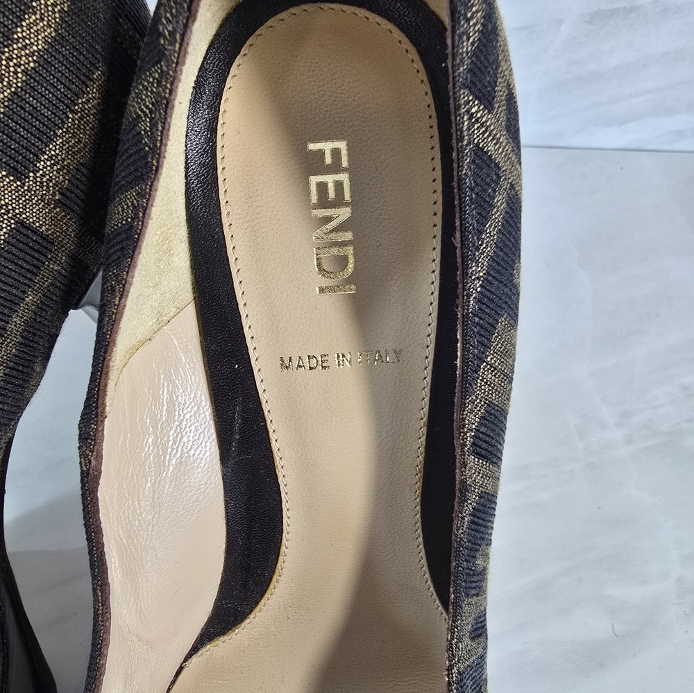 Fendi FF Motif Brown Platform Heels - Picture 5 of 7